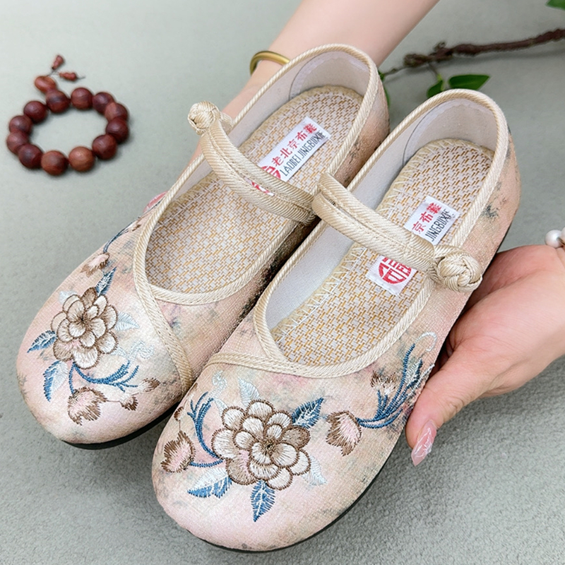 夏季老北京布鞋女平底透气古风汉服绣花鞋软底轻便防滑舒适妈妈鞋