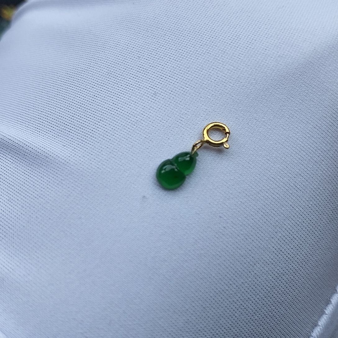 翡翠颈饰18K金镶嵌葫芦