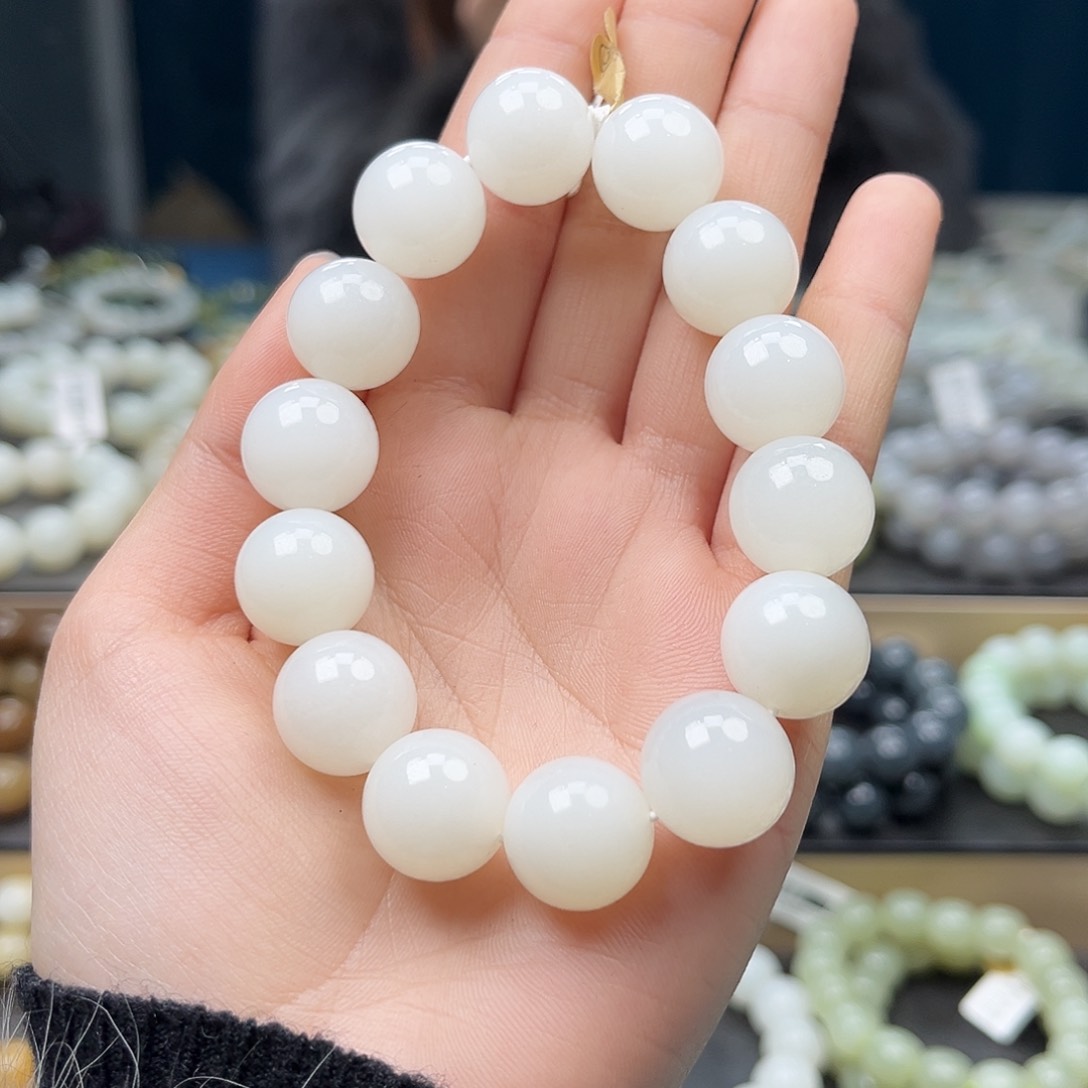 和田玉手链未镶嵌