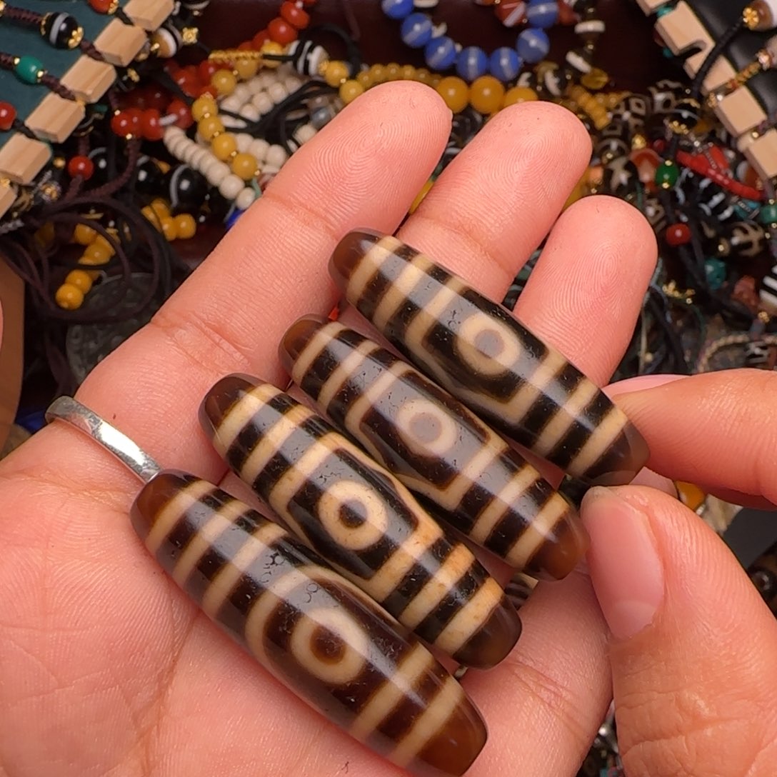 琑***宝东西如图看图片链接