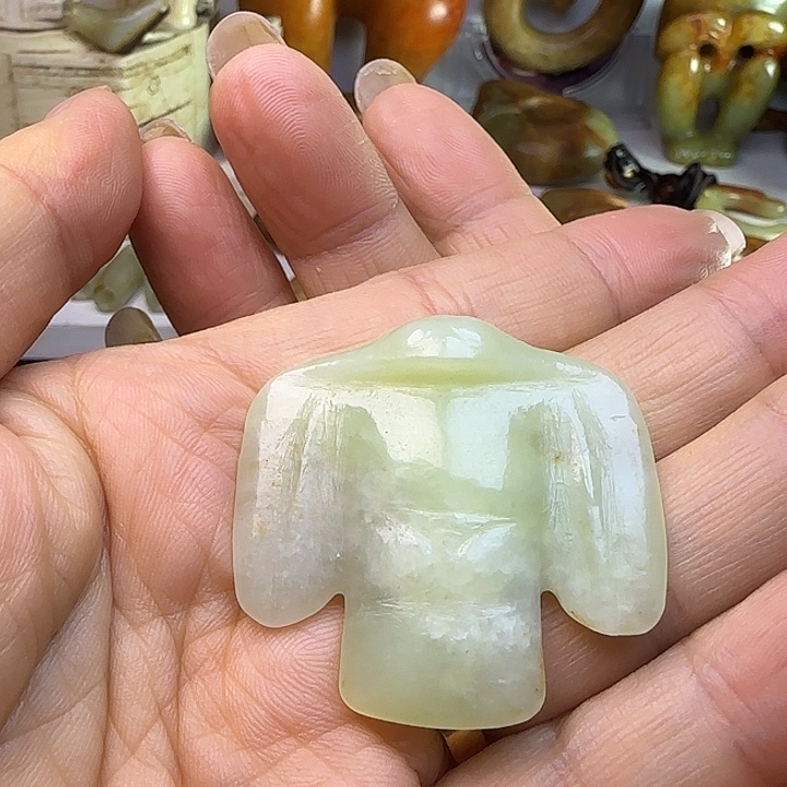 蛇纹石玉未镶嵌挂件