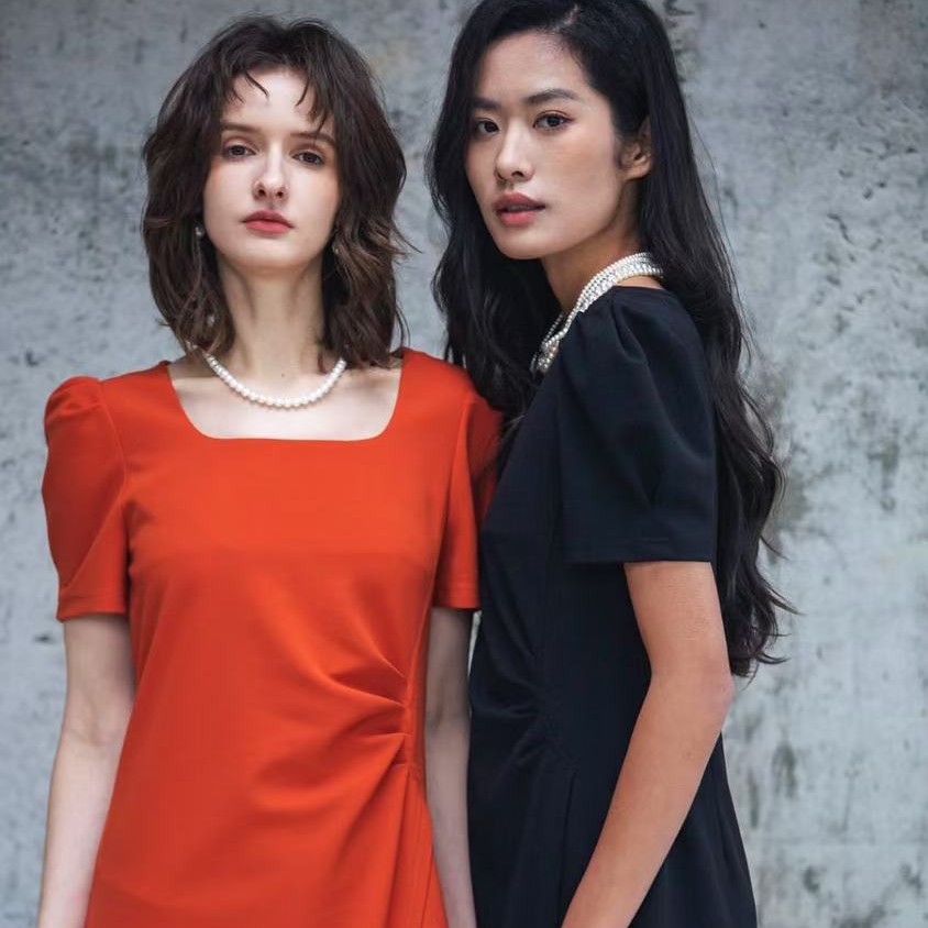 优雅气质方领连衣裙修身款