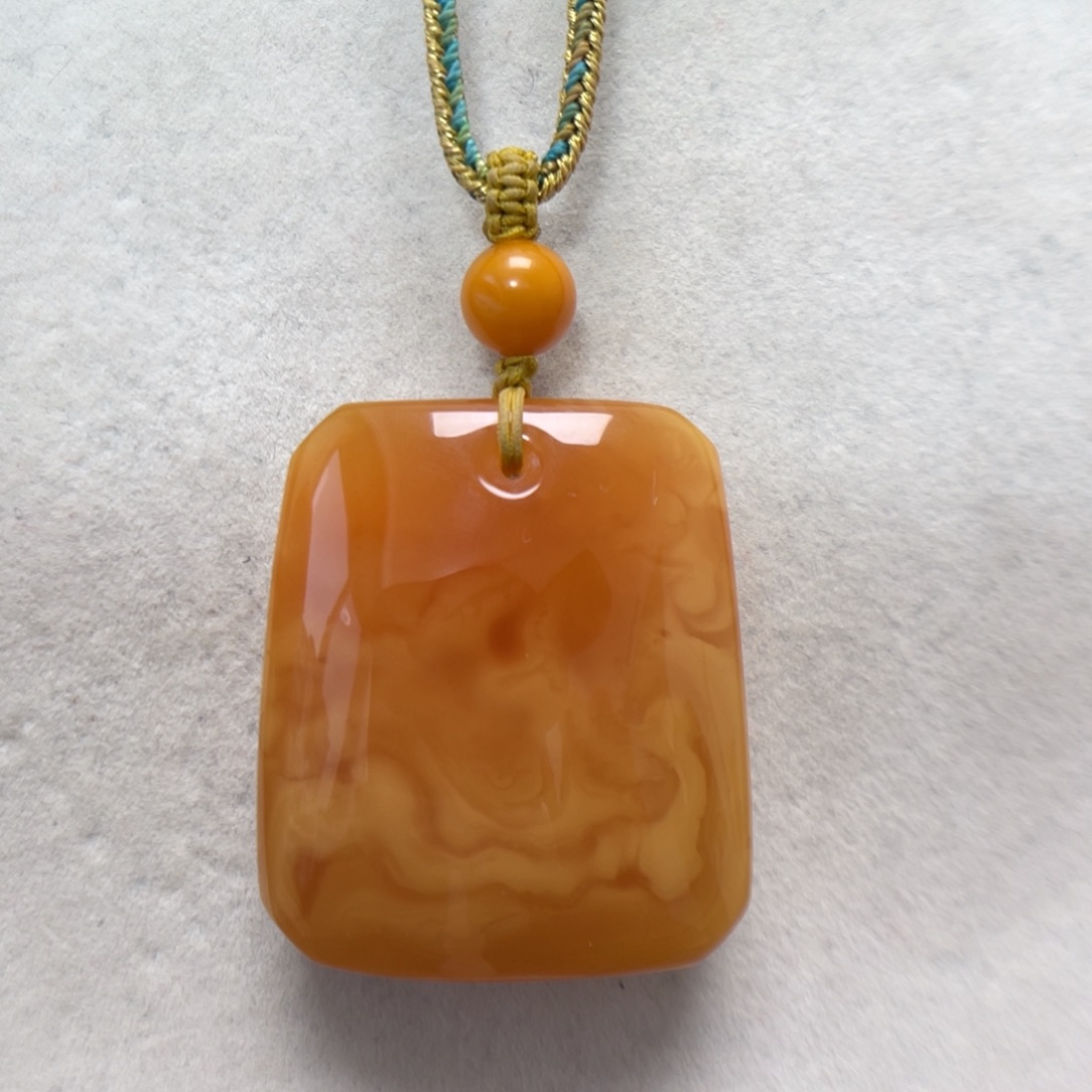 蜜蜡未镶嵌颈饰蜜蜡