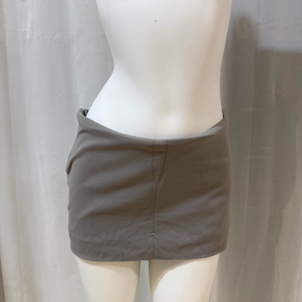 大象灰显瘦低腰包臀半身超短裙