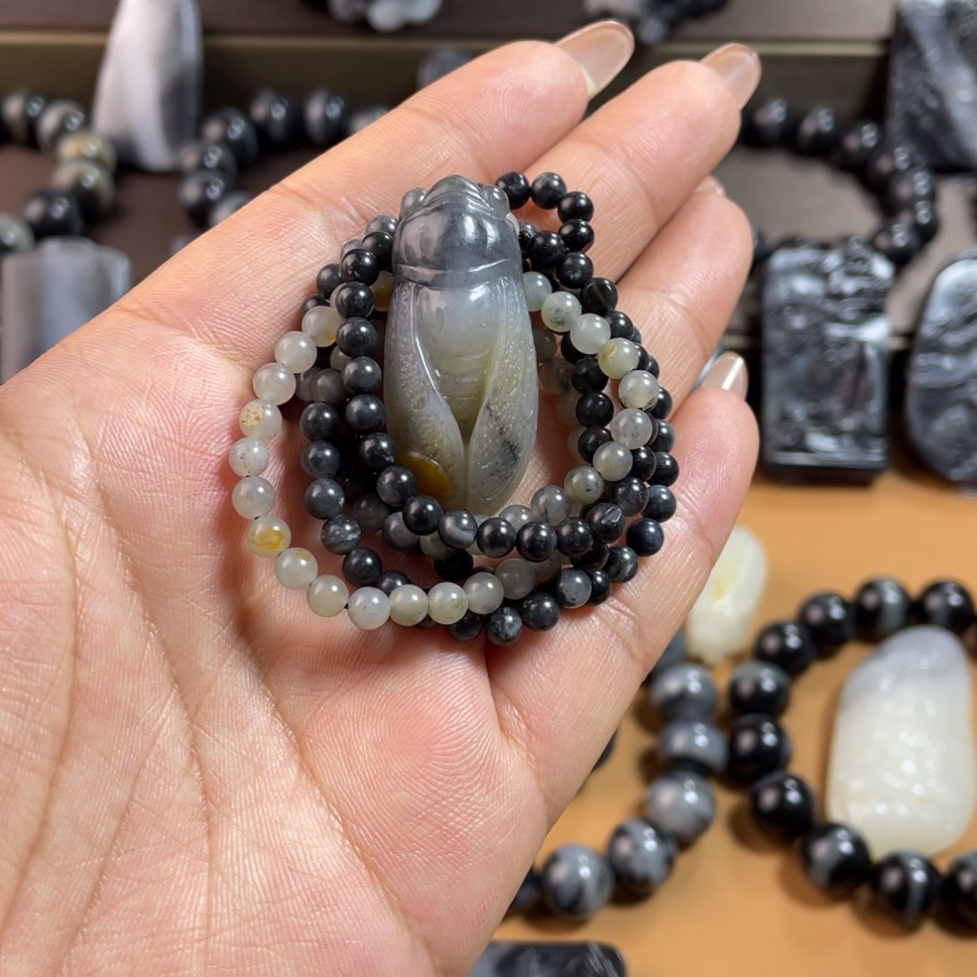 和田玉吊坠(赠链)未镶嵌