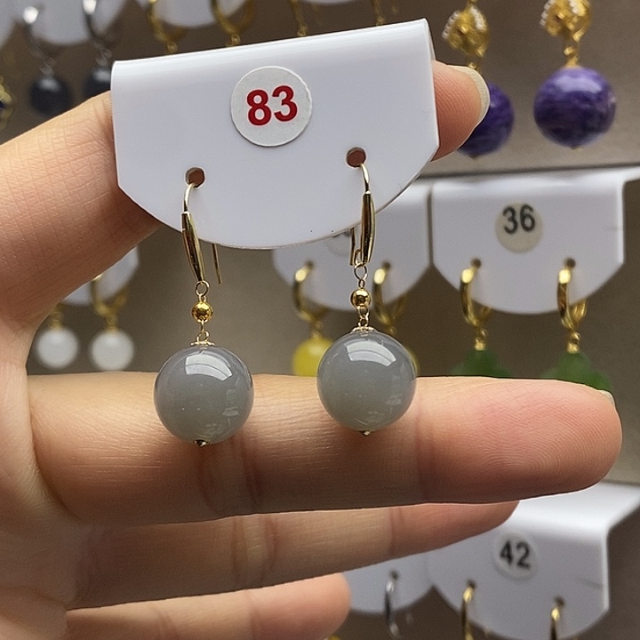 和田玉18K金镶嵌耳饰