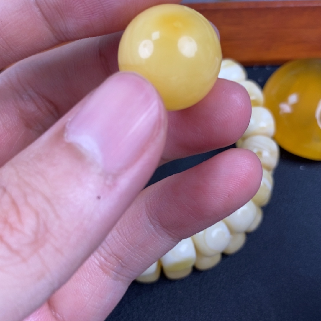 琥珀未镶嵌裸石73