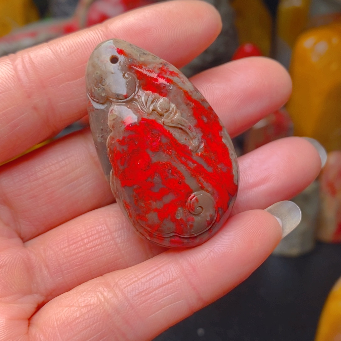 昌化鸡血石昌化鸡血石挂件