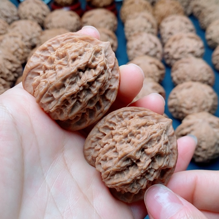 文玩核桃把件盘龙纹40