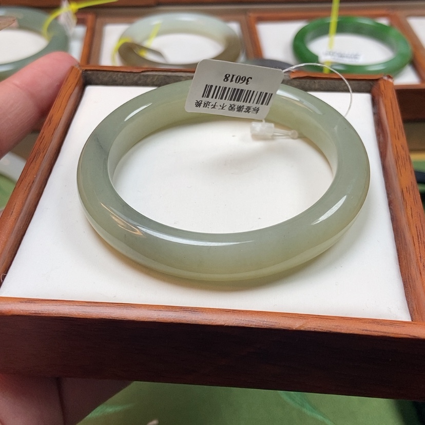 【闪购商品】和田玉未镶嵌手镯56