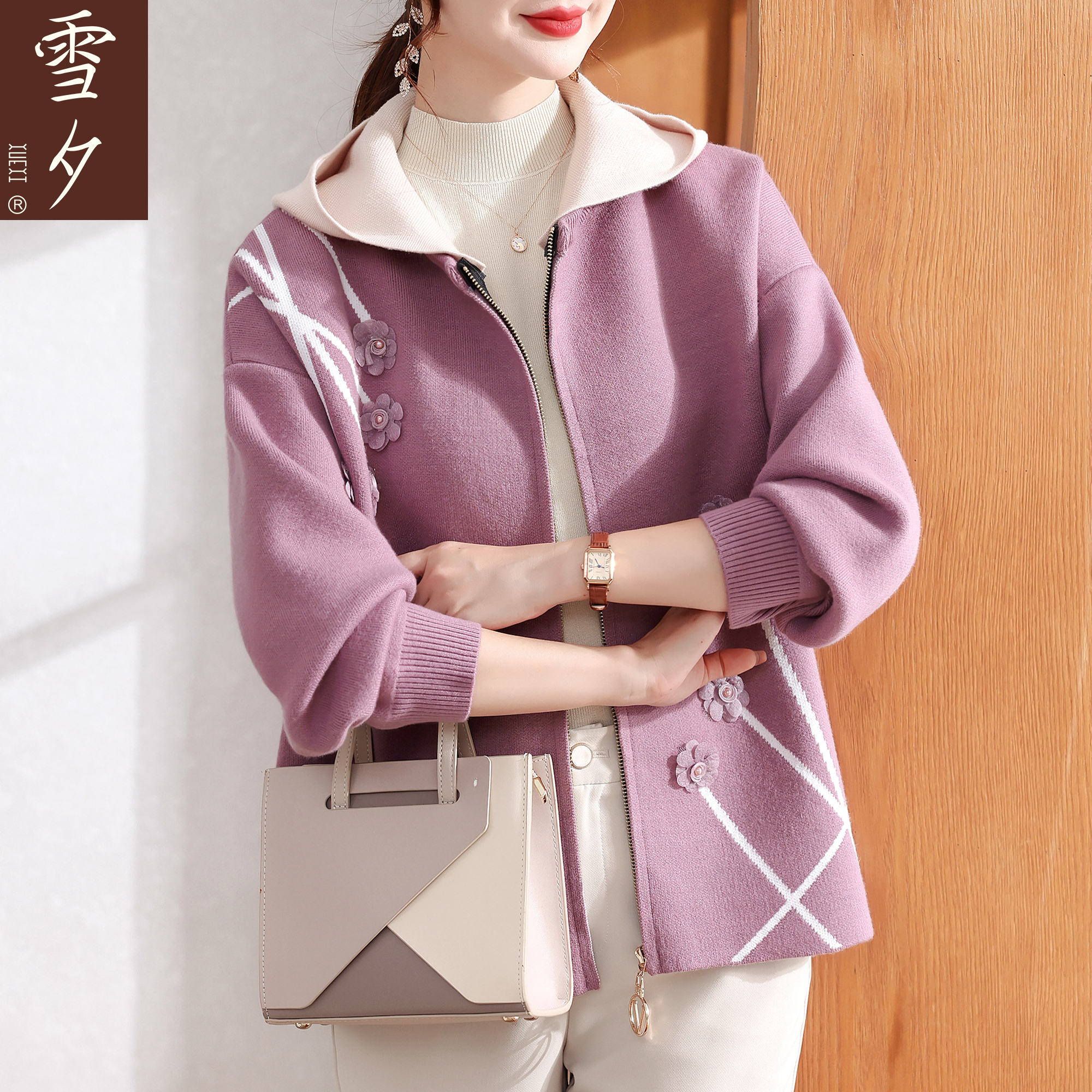 妈妈秋装连帽休闲针织外套2025新款中老年女装大码开衫巨好看毛衣