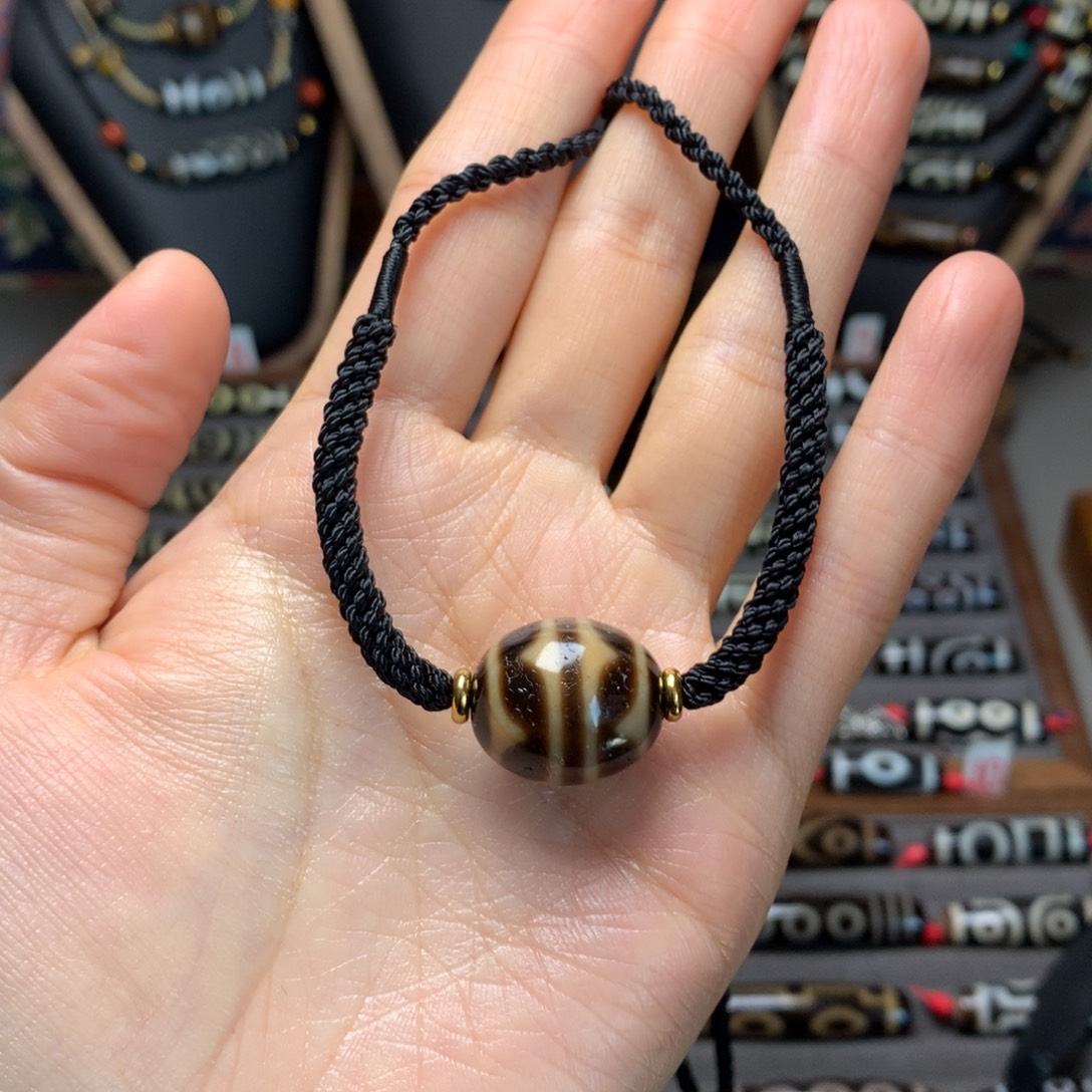 玛瑙/玉髓未镶嵌吊坠(赠链)