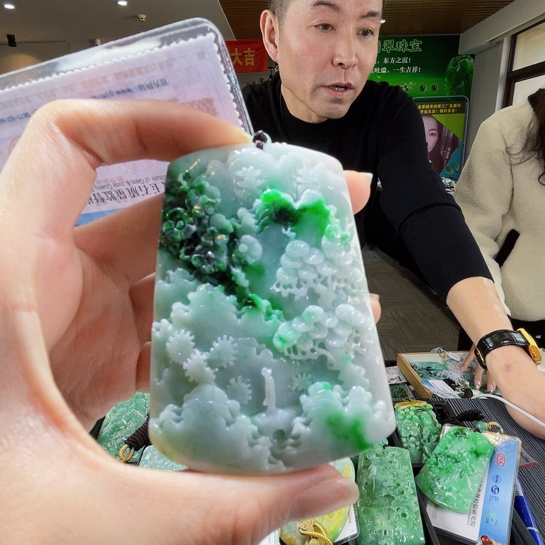 颈饰未镶嵌翡翠翡翠