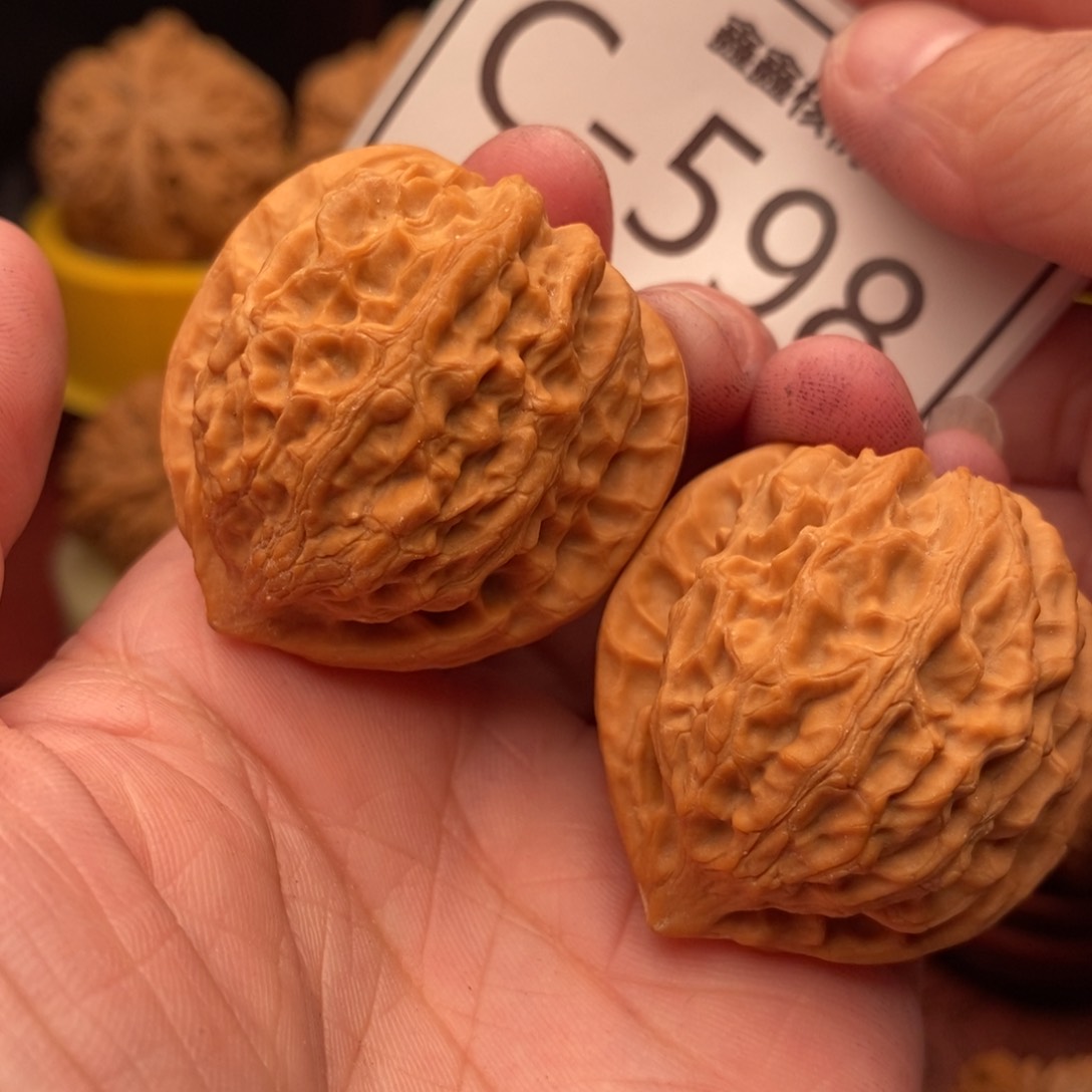 文玩核桃把件金牛37