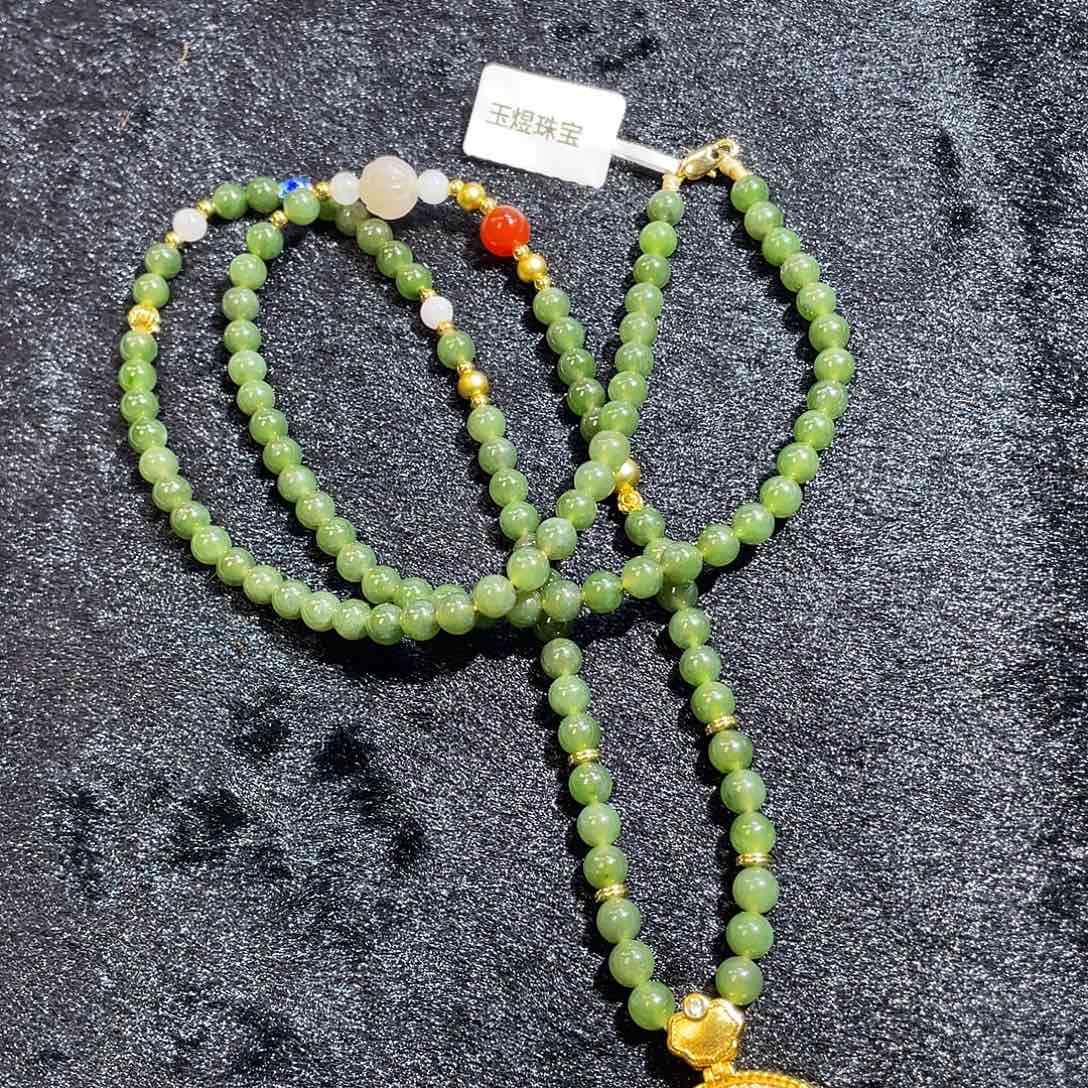 和田玉（碧玉）未镶嵌颈饰