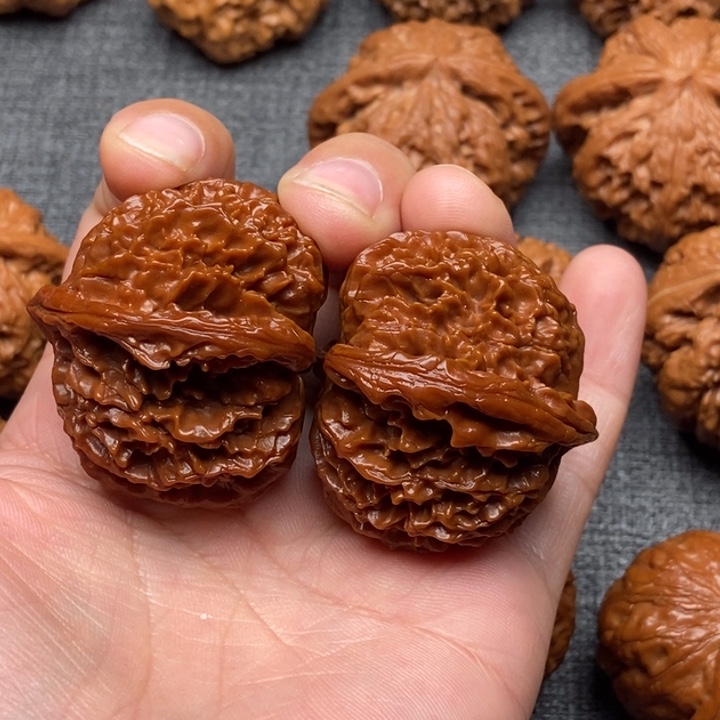 把件文玩核桃不***字黄冠40