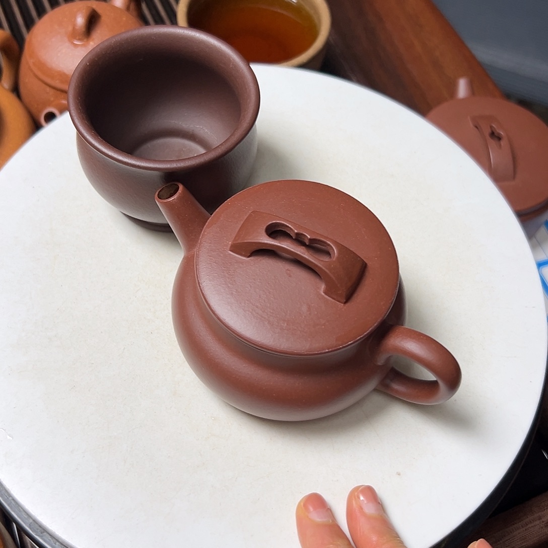 紫泥茶壶紫砂壶等传统