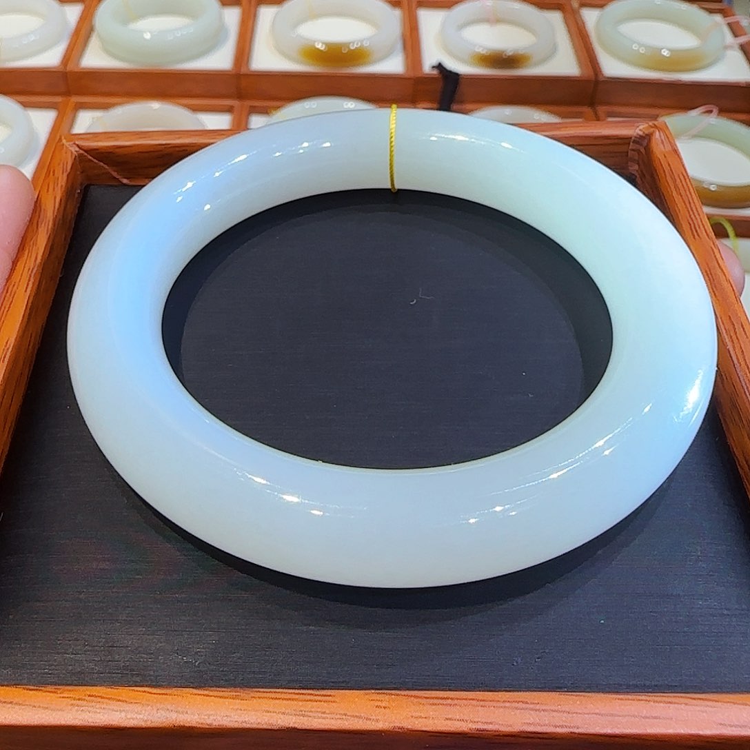 和田玉手镯未镶嵌新疆胖圆羊脂白玉58 + 59 60