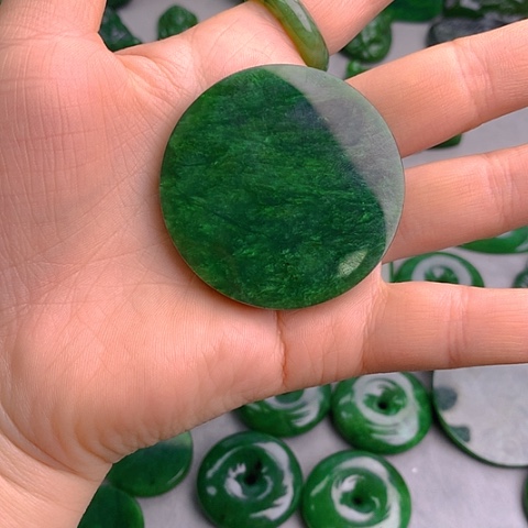 未镶嵌和田玉挂件星*大圆牌