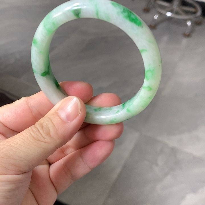 翡翠颈饰未镶嵌57.7圈