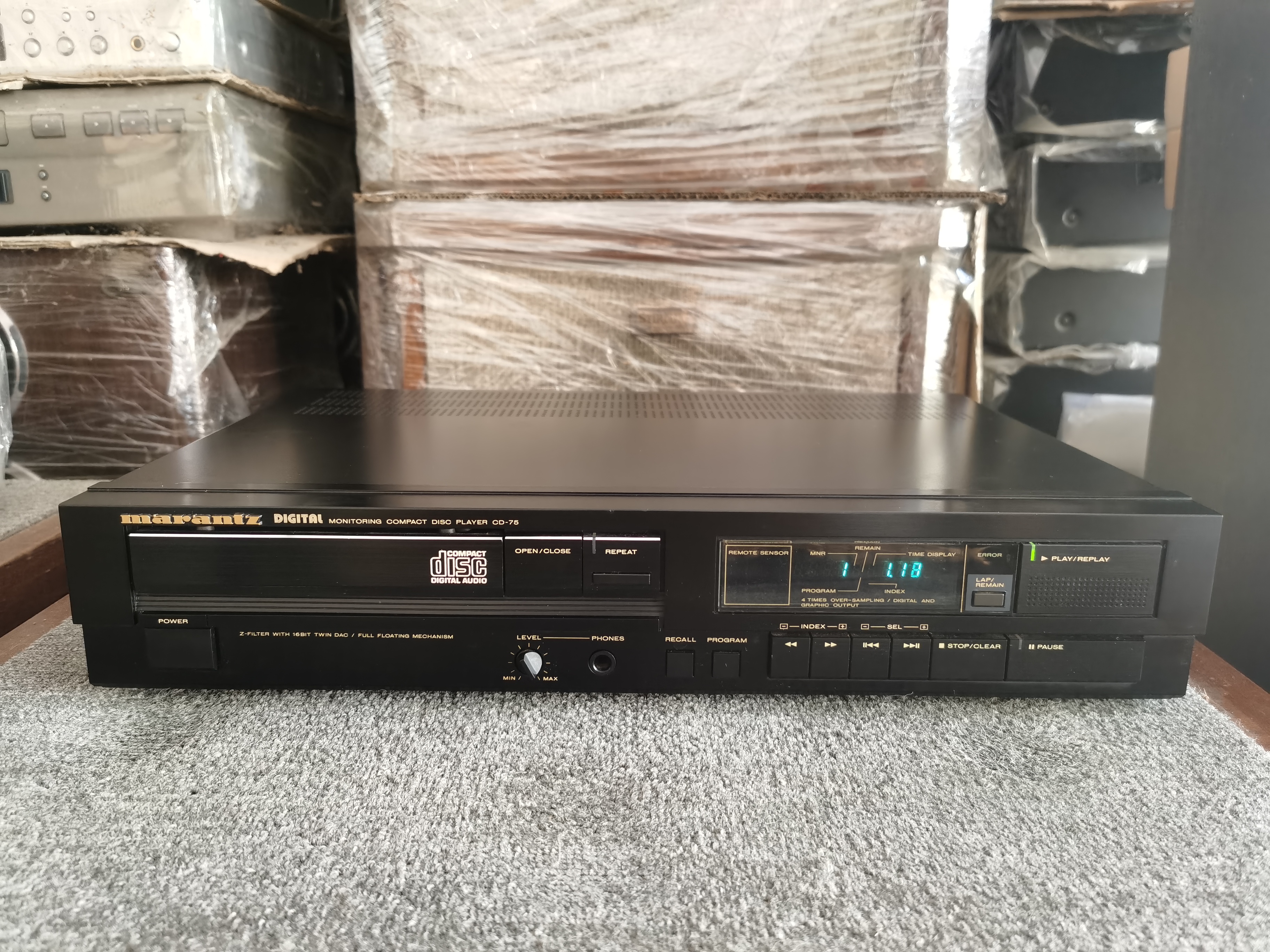 马兰士CD机75，使用220伏，不包邮，不支持七天无理由退换