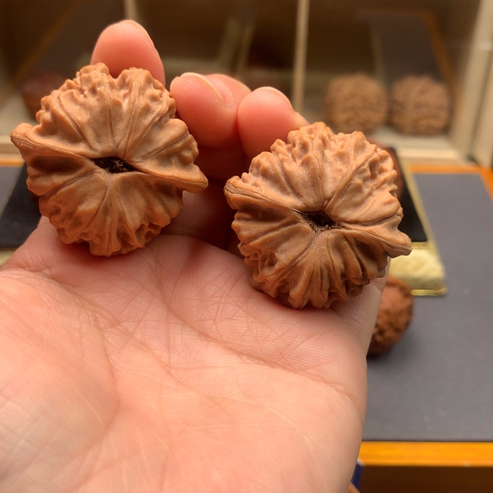 文玩核桃吊坠天地