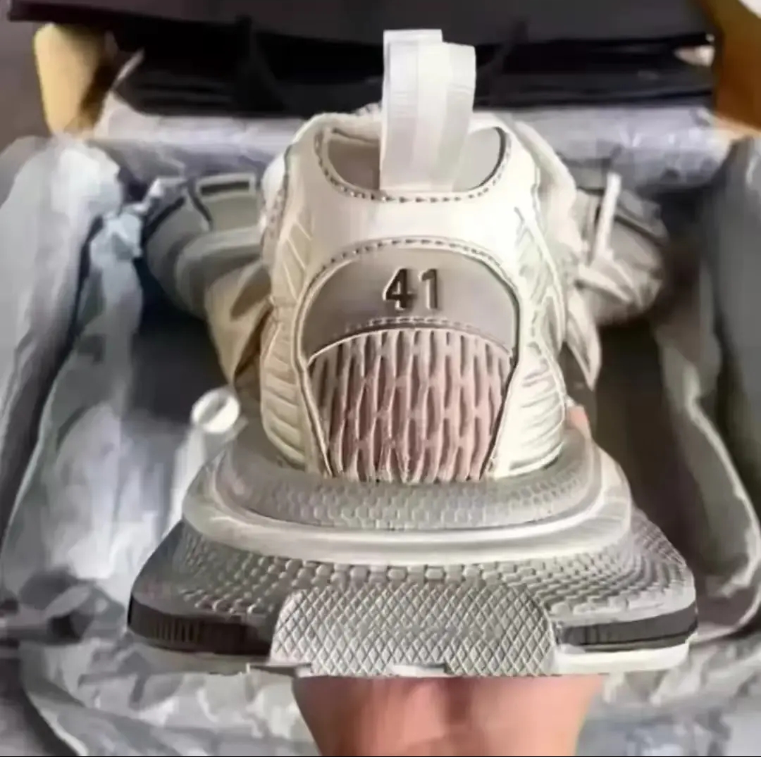  “巴黎3x1”老爹鞋男女款2025新款