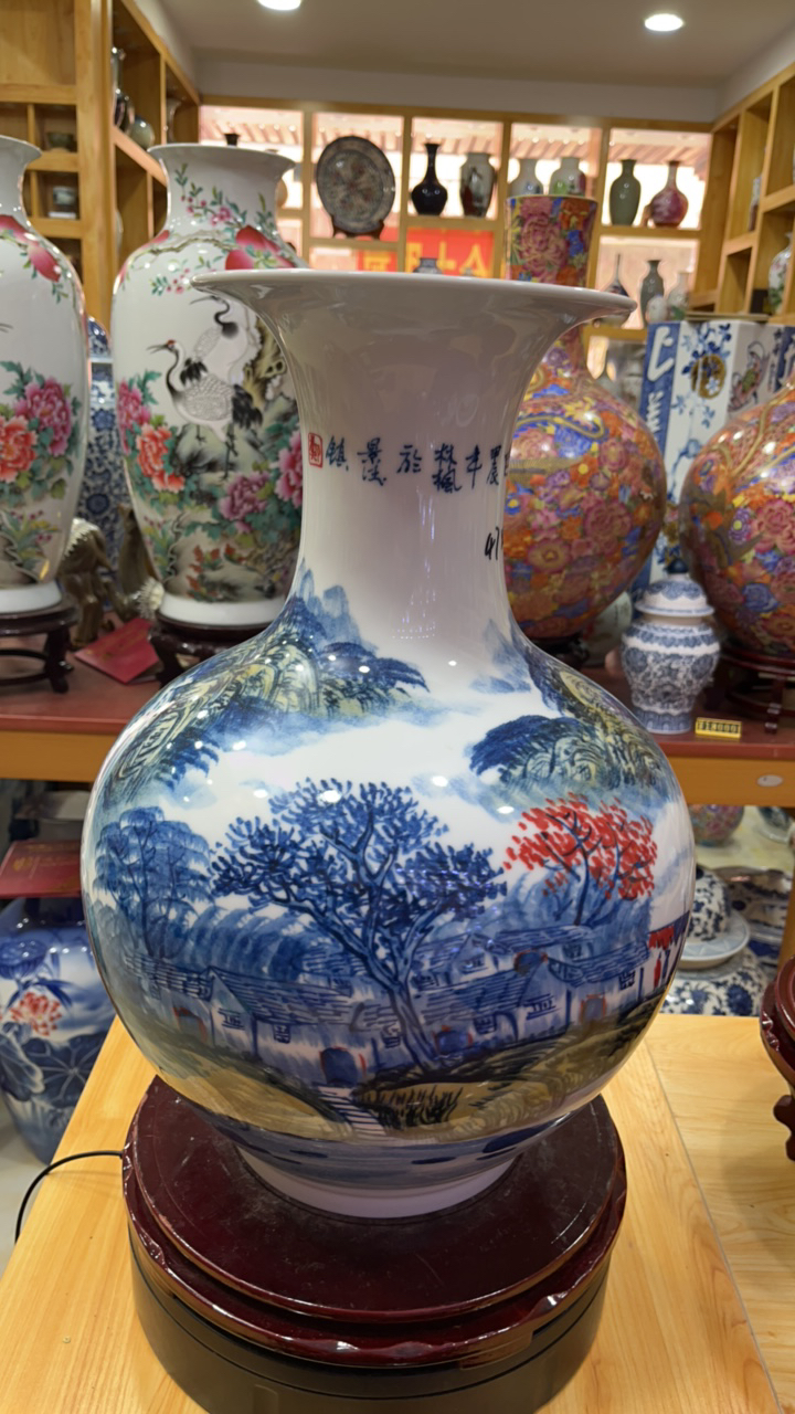 手工手绘山水赏瓶