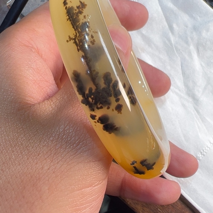 石英质玉（黄龙玉）手镯未镶嵌平