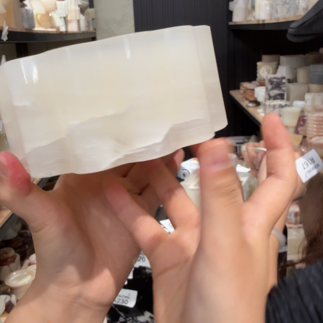 大理石R166。  两个亿。