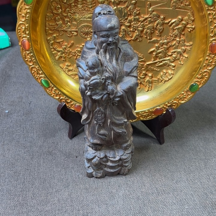 精品摆件工艺品等