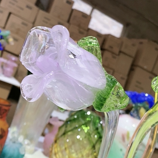 琉璃花瓶高45厘米宽6厘米