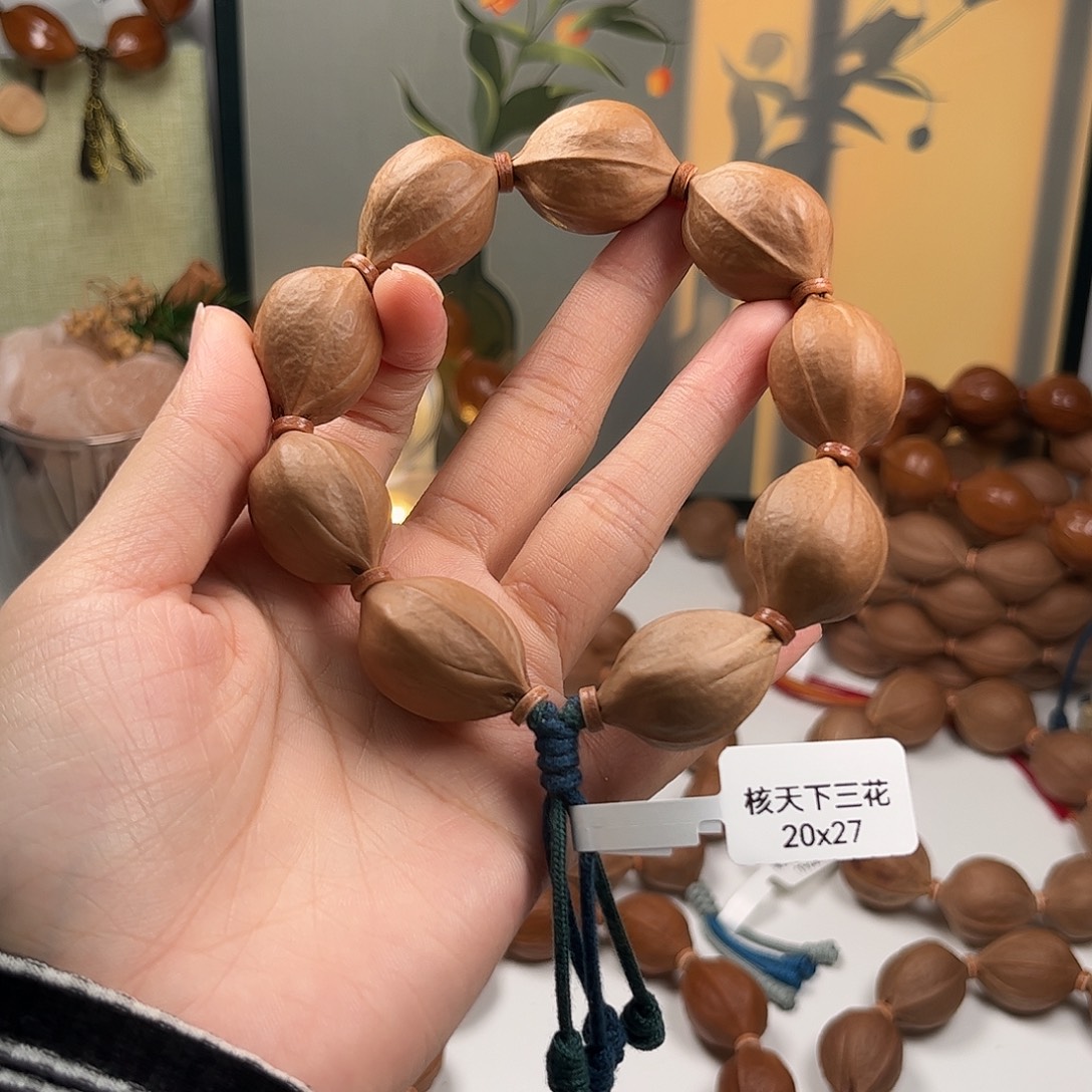 C***.吊坠橄榄核梅林铁核2027