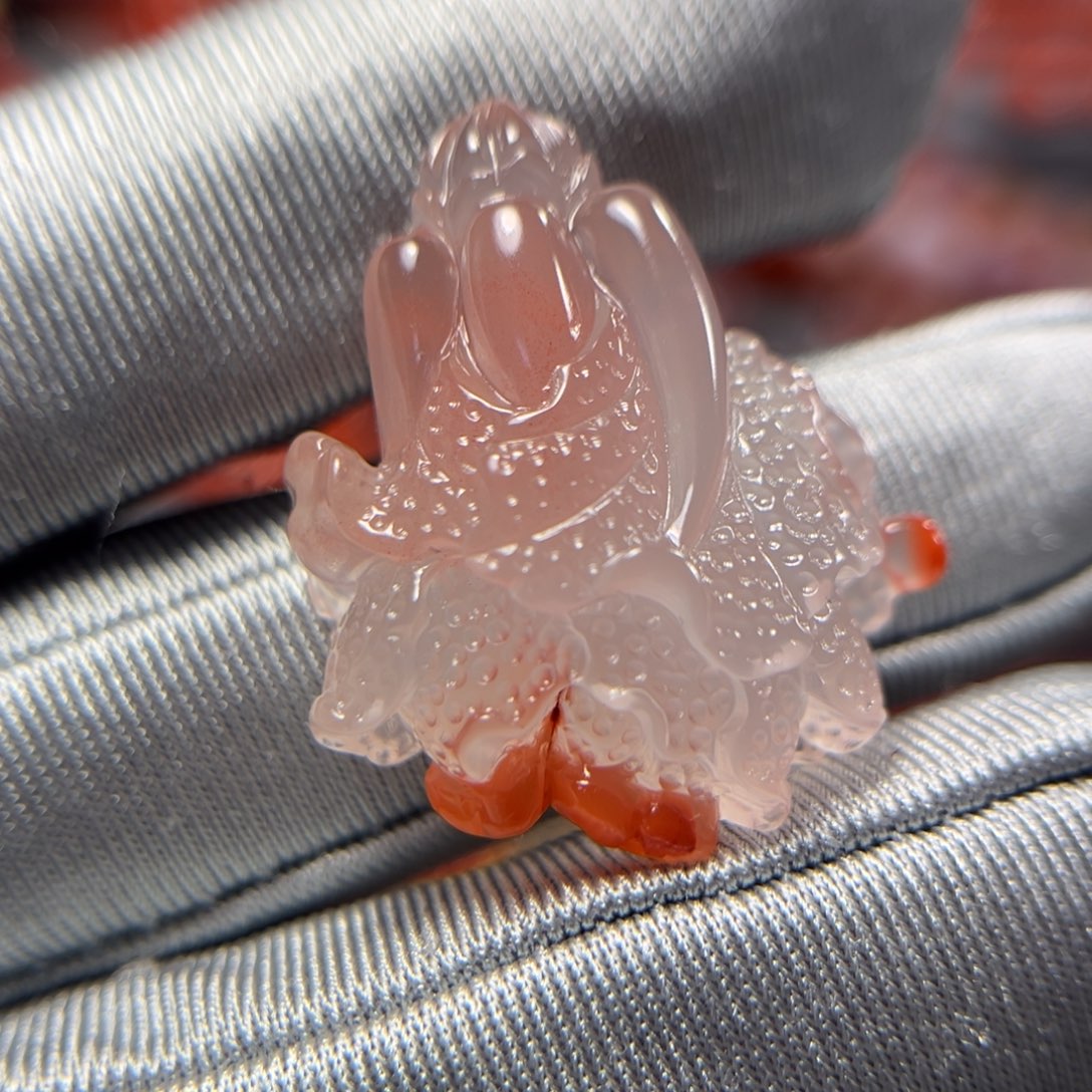 南红玛瑙挂件未镶嵌