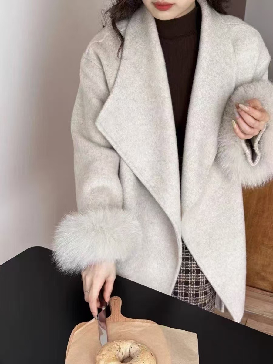 中长款狐狸毛高端2025秋冬新款双面呢大衣系带时尚气质毛呢外套