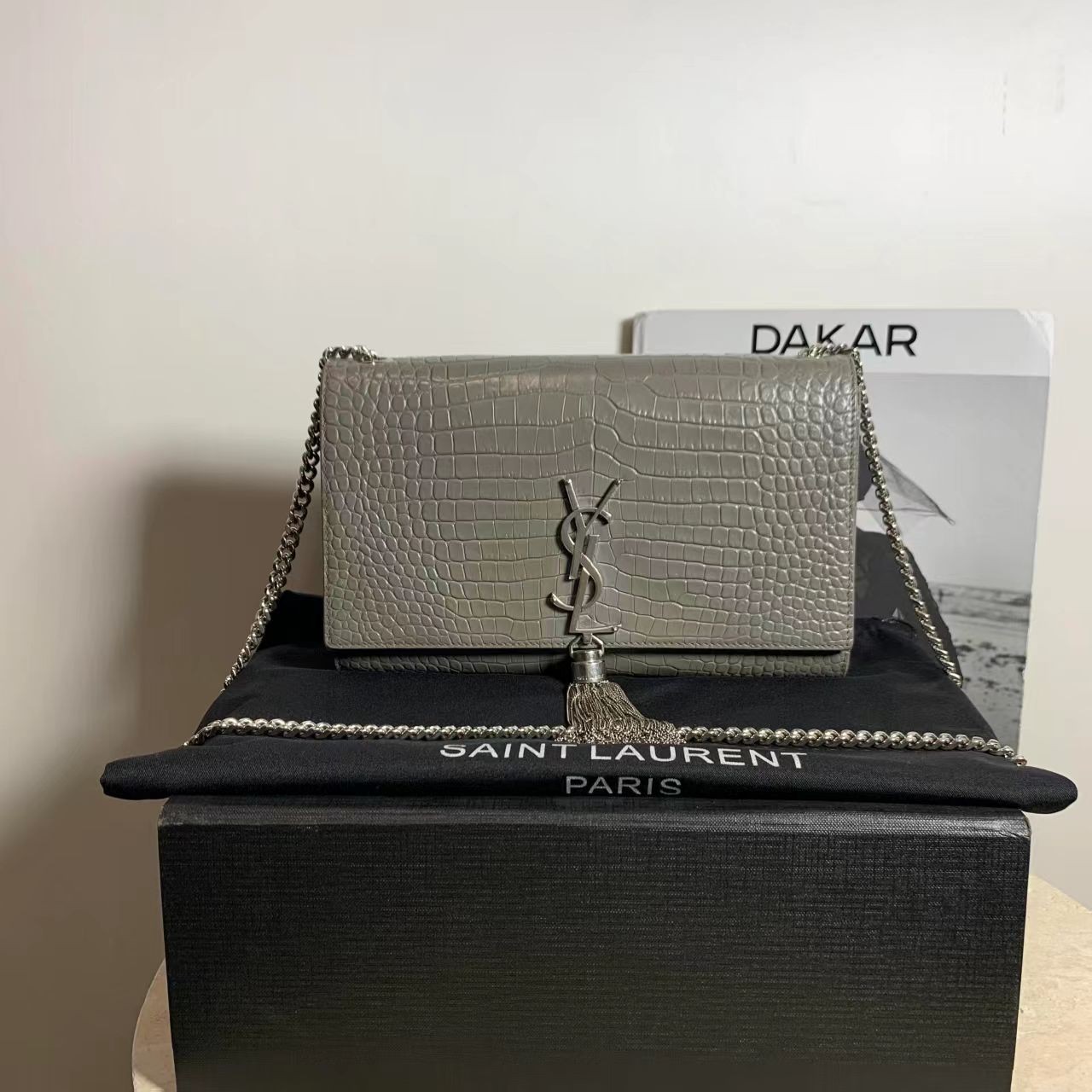 99新 YSL/圣罗兰 壹臻/ 灰色压纹流苏kate中号包 27258912