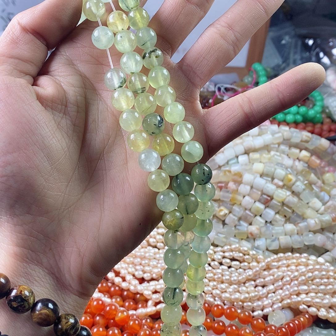 玛瑙/玉髓珠宝半成品未镶嵌一条天然9mm葡萄石圆珠