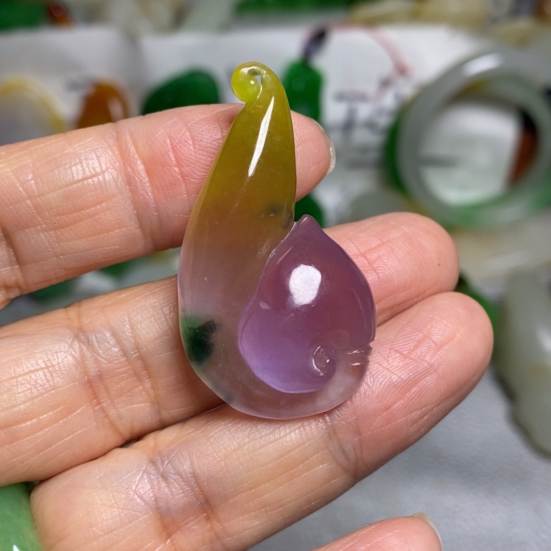 和田玉（糖玉）未镶嵌颈饰