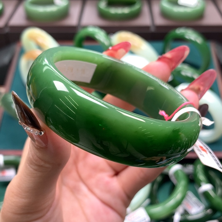 未镶嵌手镯和田玉（碧玉）5758