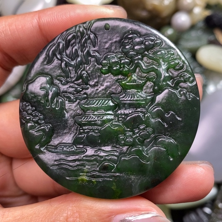 和田玉颈饰未镶嵌