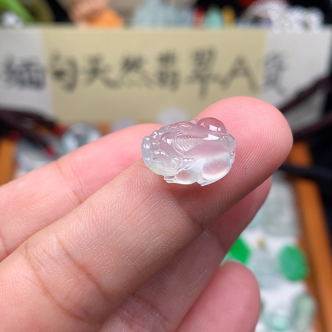 翡翠散珠缅甸天然A货翡翠冰种貔貅