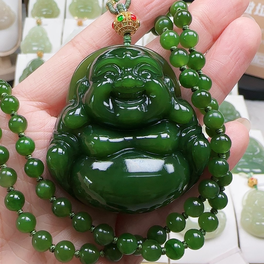 和田玉足金镶嵌吊坠(赠链)