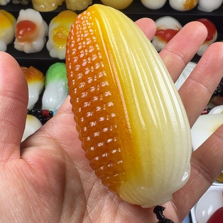 新疆戈壁五彩石金丝