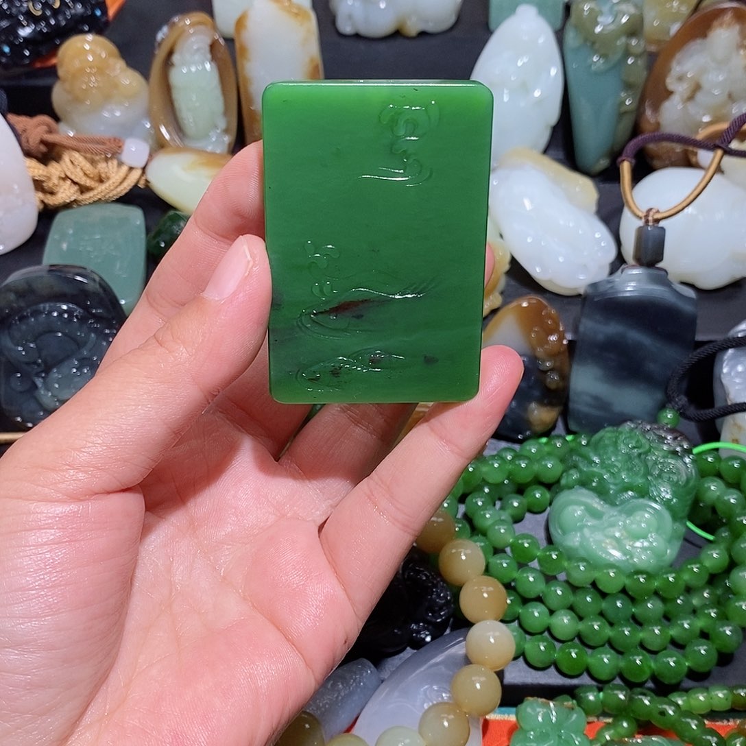 和田玉挂件未镶嵌?****?