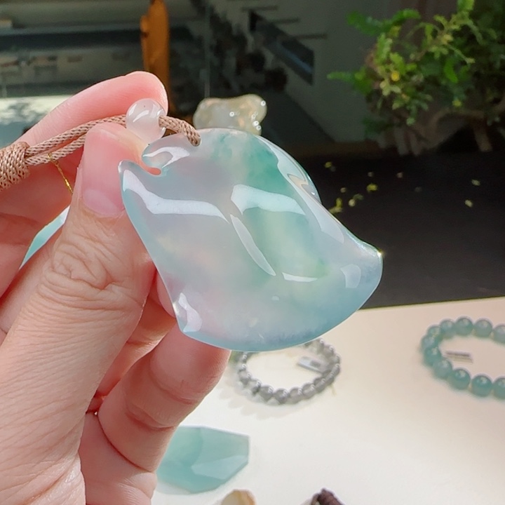 【闪购商品】翡翠颈饰未镶嵌堯