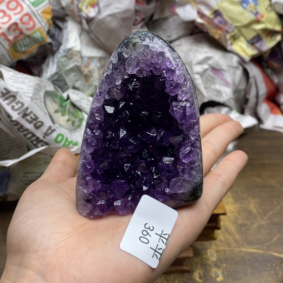 紫晶乌拉圭未镶嵌