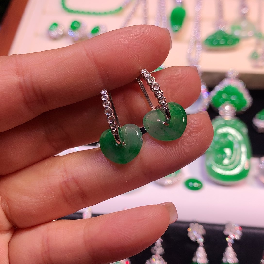 翡翠耳饰18K金镶嵌翠***麦缅甸翡翠耳饰18k镶嵌