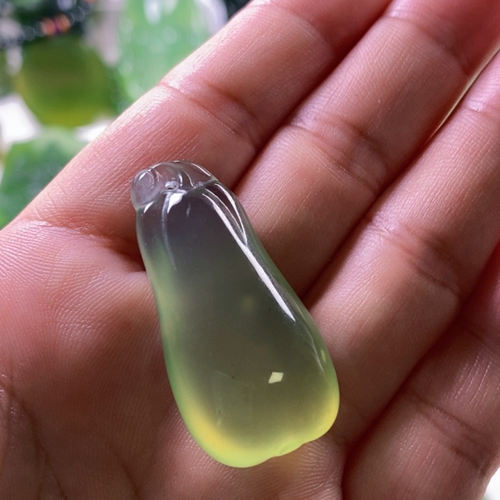 合金蛇纹石玉颈饰