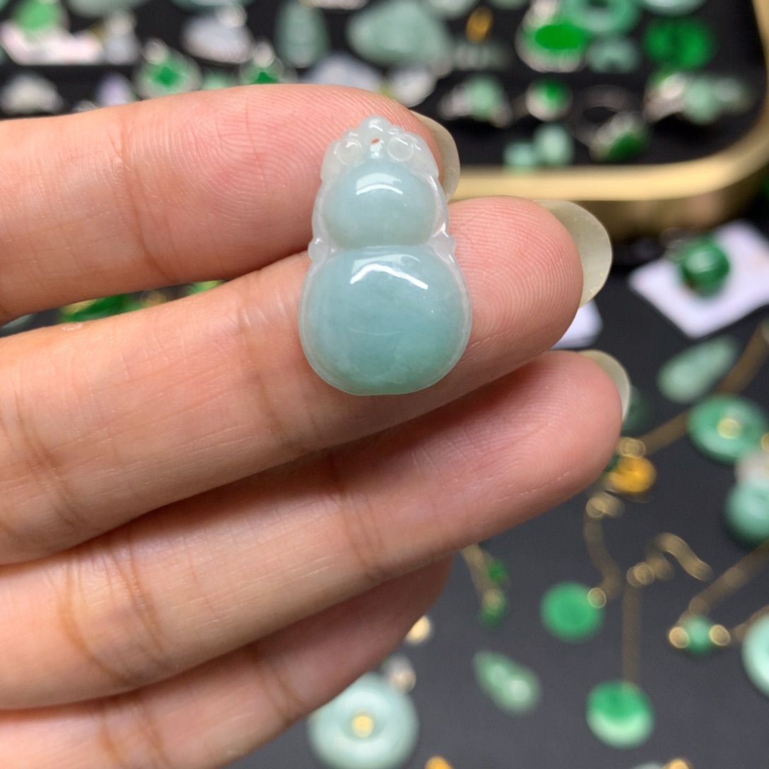 吊坠(不含链)未镶嵌翡翠有纹裂