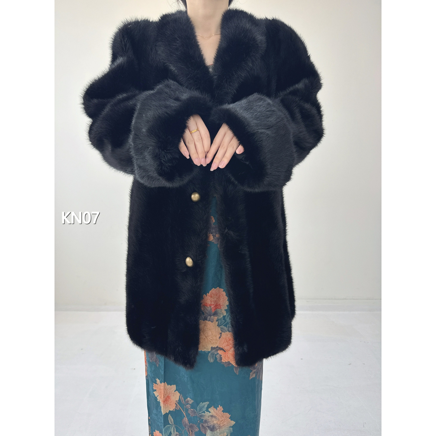 【KN07】M 本黑色中长款逆毛水貂外套（肩42胸106衣81袖61）37007